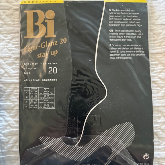 1 LOT of 4 pairs of Lace Top thigh highs, multiple colors, M - Picture 4 of 6